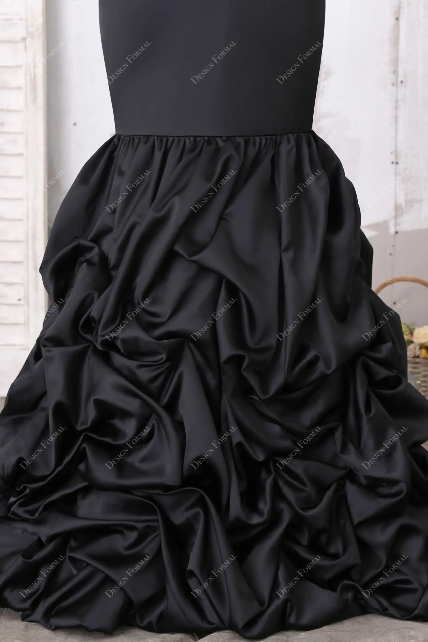 Black Beads Cutout Dramatic Pick-up Trumpet Prom Dress