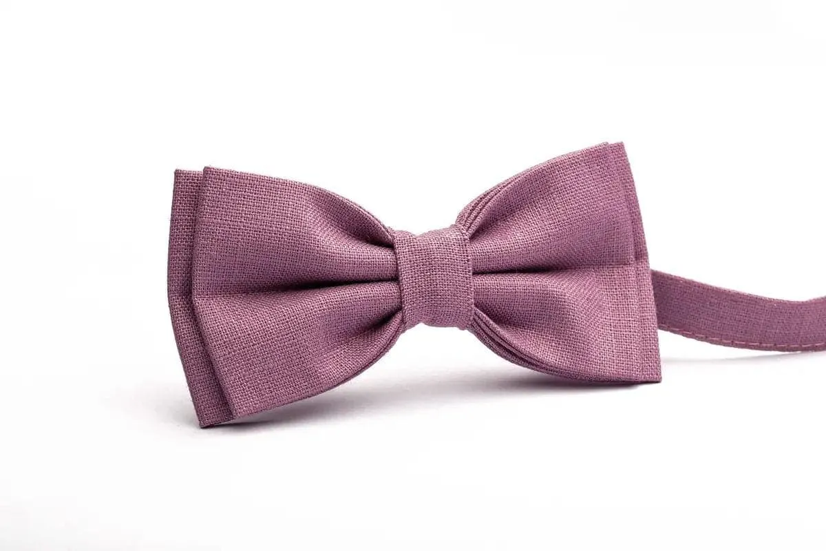 Classic Dark Purple Bow Tie - Ideal for Weddings and Formal Events