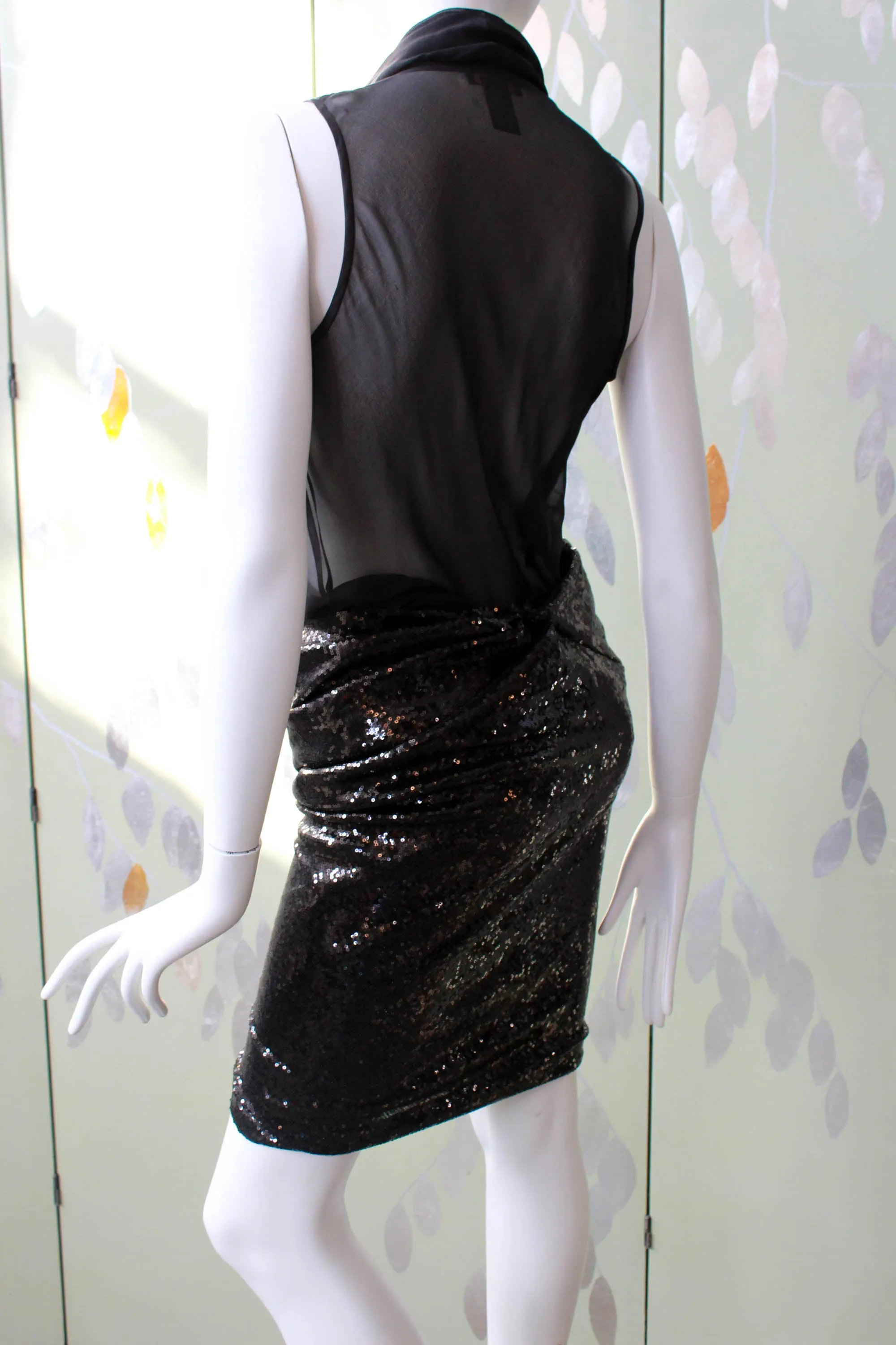 Donna Karan Black Sequinned Skirt, Small