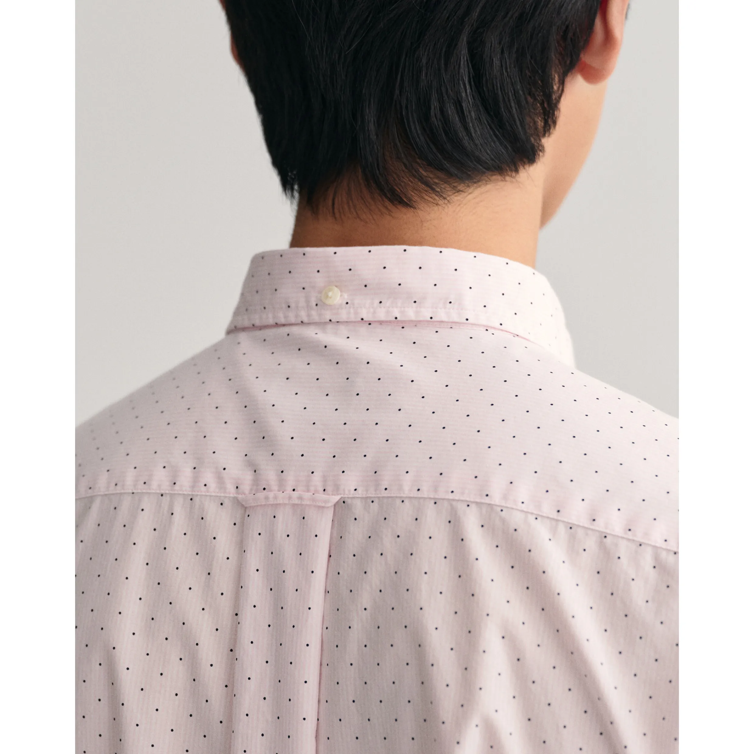 GANT Regular Fit Banker Dot Shirt 3230110 California Pink