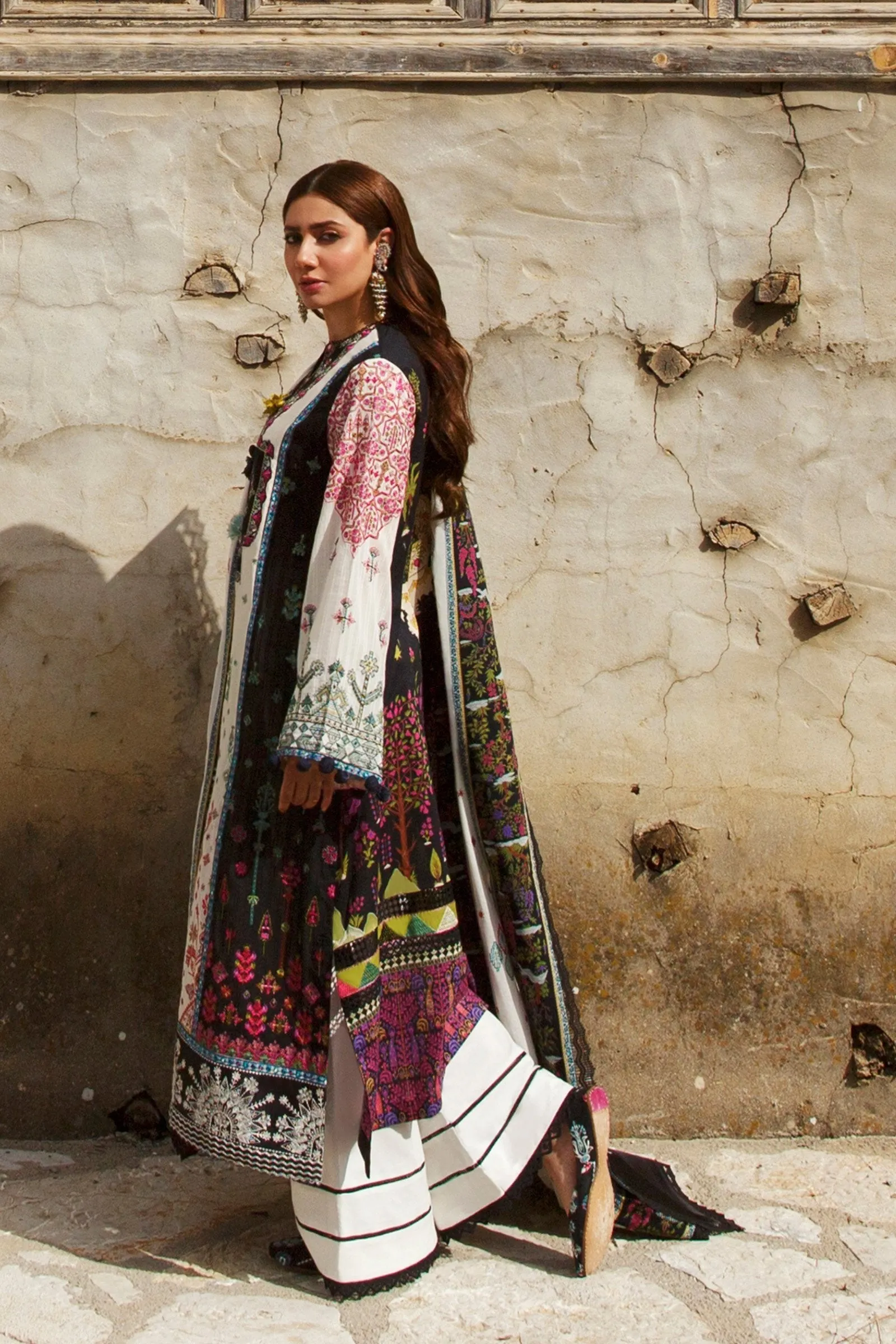 Élan Luxury Lawn Collection – EL21-01 A (MELIKE)