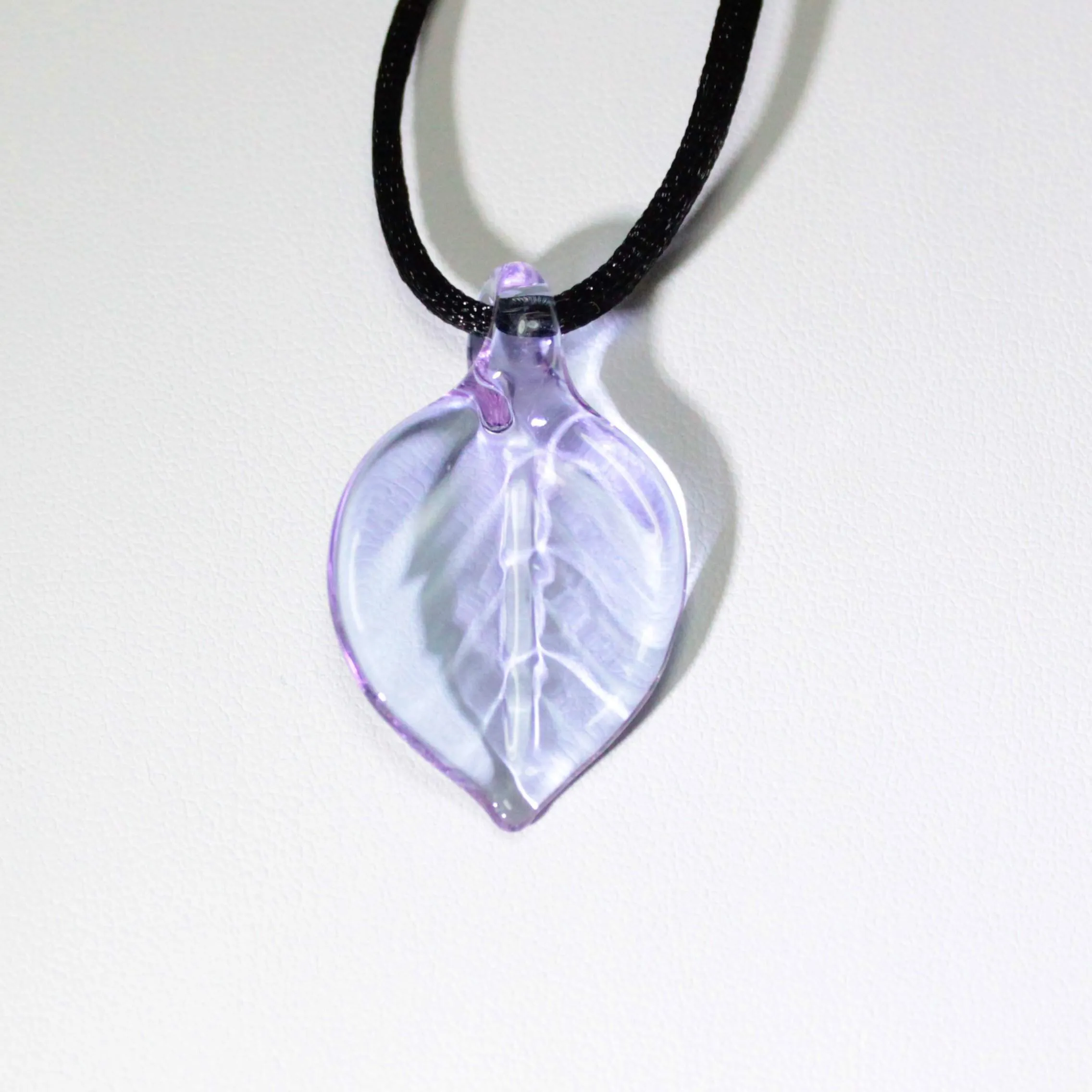 Leaf Pendant Necklace