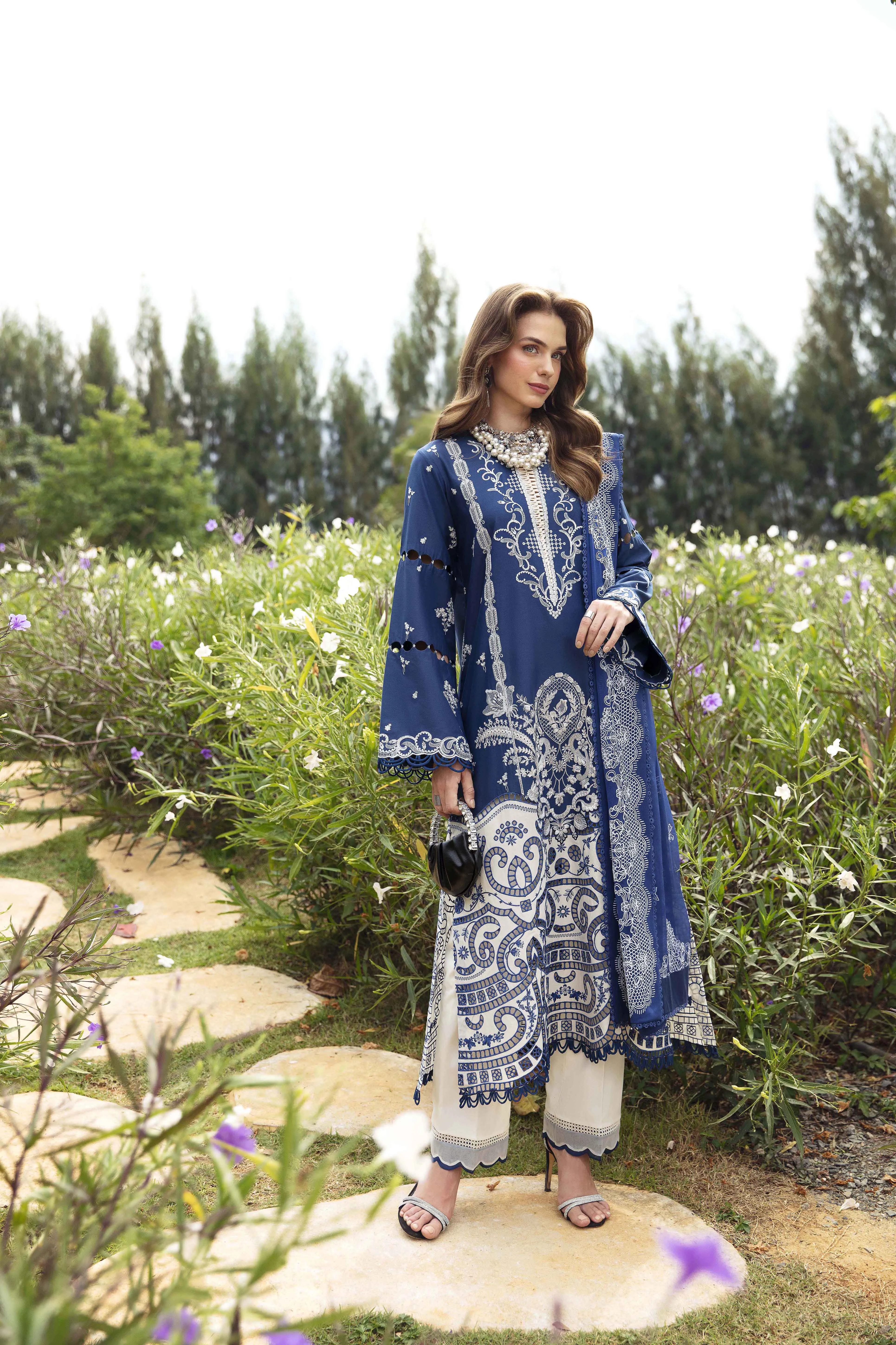 Sable Vogue Luxury Lawn Collection 2024 – AFINA