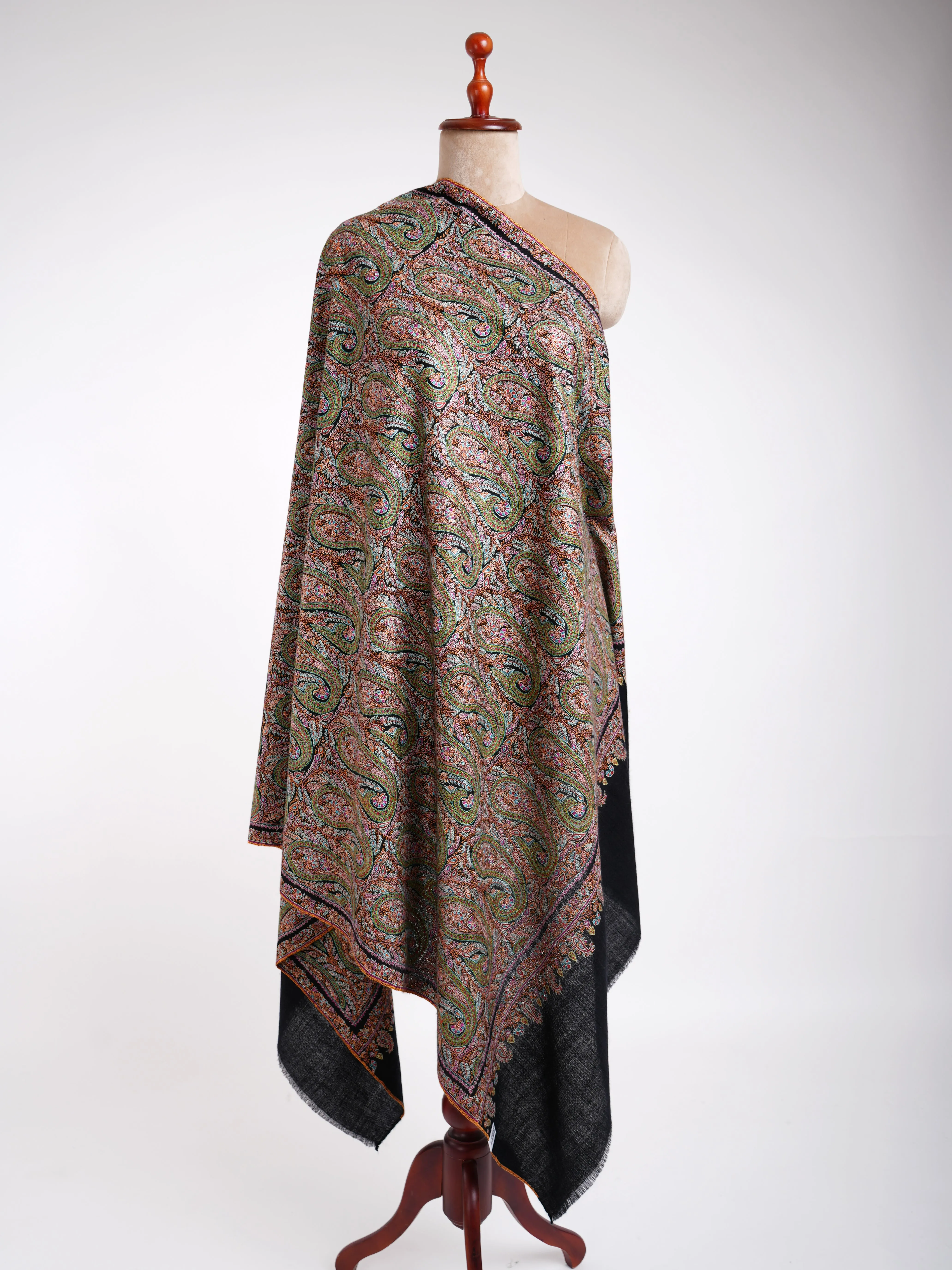 Sozni Hand Embroidery Kashmiri Pashmina Shawl Black