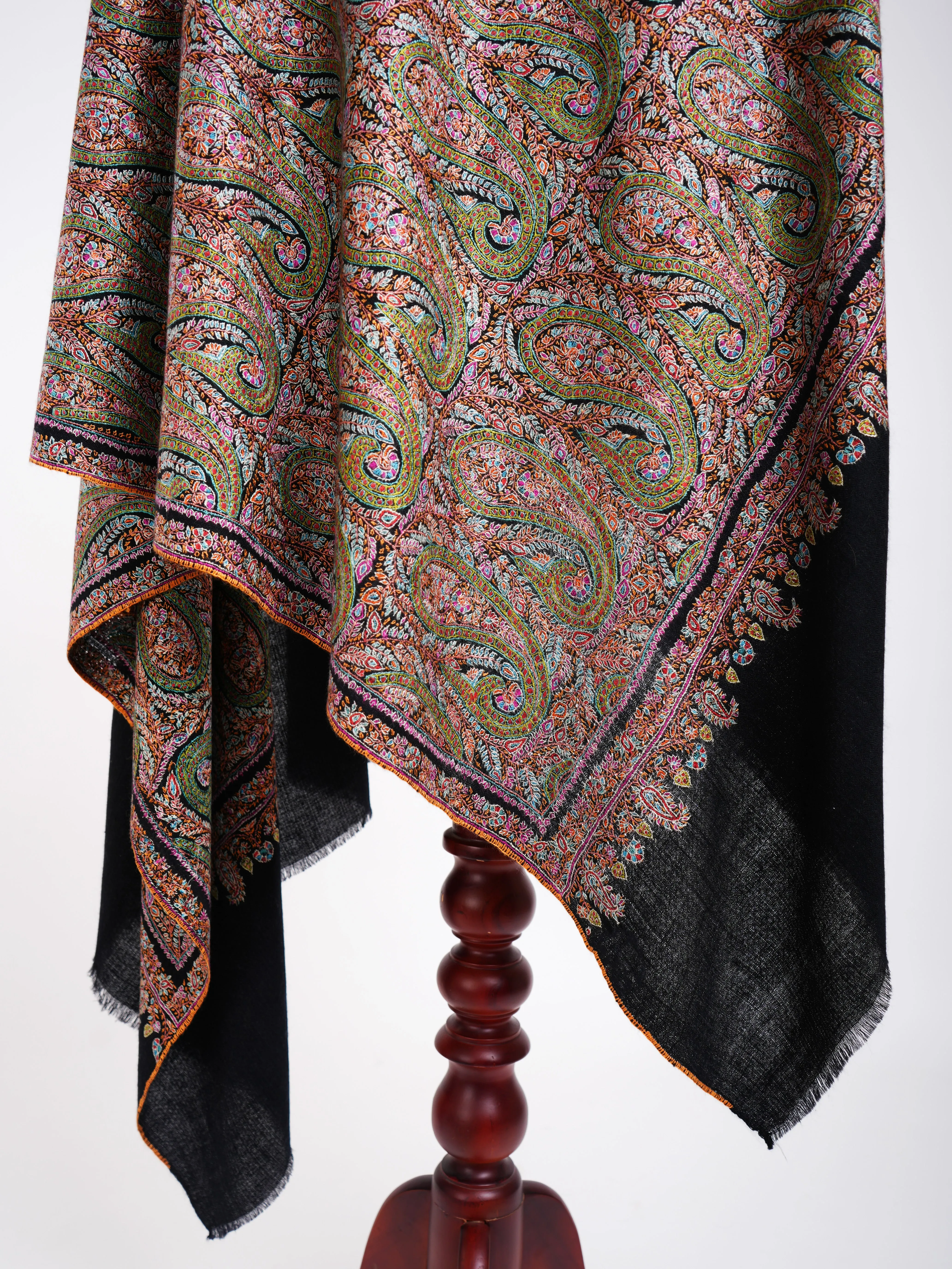 Sozni Hand Embroidery Kashmiri Pashmina Shawl Black